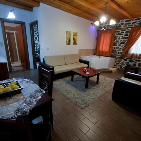Traditional Siantsis Guest house
