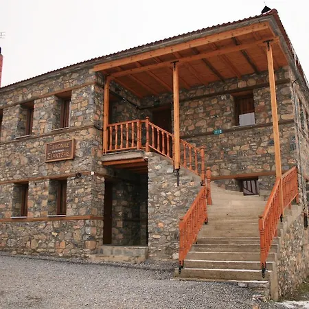 Traditional Siantsis Guest house