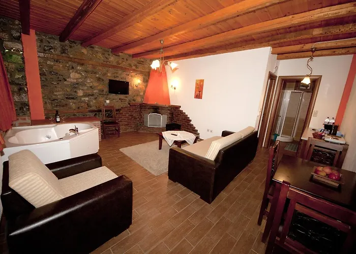 Гостевой дом Traditional Siantsis 3*